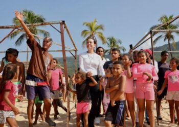 “Venezuela entera se organiza por la libertad”: María Corina Machado comenzó en Arapito su gira oriental