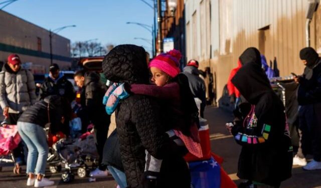 Tensión en Chicago entre afroamericanos e inmigrantes, la mayoría venezolanos