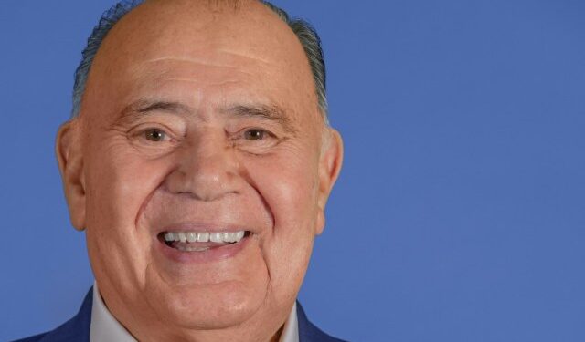 Francisco Pérez Rendiles y su sorpresa para San Valentin: “Trazos de mi alma II”