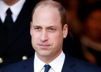 El príncipe de Gales retoma sus actividades oficiales tras la operación de su esposa