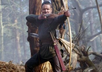 Russell Crowe sufrió una doble fractura en el set de “Robin Hood”, pero se dio cuenta 10 años después