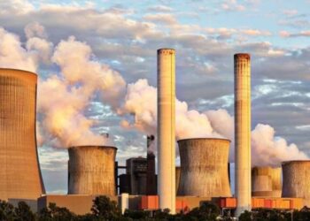 Detectan humo y chispas en un extractor de reactor nuclear japonés en desmantelamiento