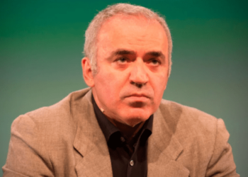 Kasparov dijo que políticos occidentales son responsables de que Navalni muriera en las garras de Putin