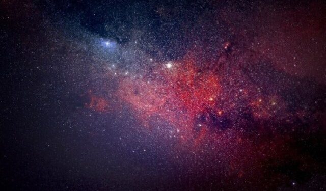 Científicos descubren la estrella más pequeña conocida, solo siete veces mayor que la Tierra