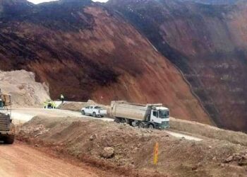 Dos hombres atrapados bajo los escombros de una mina derrumbada en Turquía