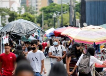 Repunte de Covid e influenza en Venezuela alerta a especialistas