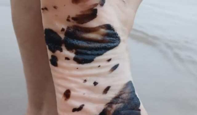 Derrame de crudo en Anzoátegui habría afectado las playas de Lechería (IMÁGENES)