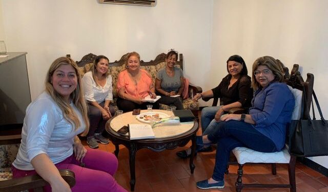 Crean Frente Amplio de Mujeres de Anzoátegui “para trabajar unidas por la democracia del país”