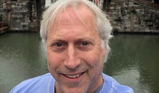 Californiano creía que no tenía hijos, pero recibió un mensaje con el que descubrió que es padre de 37 personas