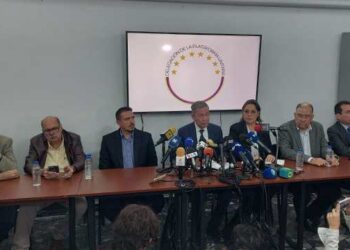Siga en VIVO la rueda de prensa de la Delegación de la Plataforma Unitaria