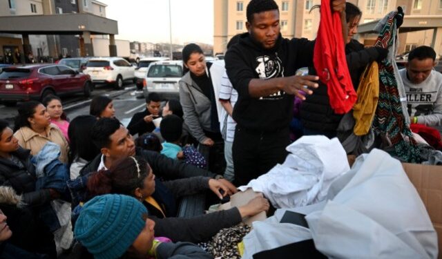 “Terminaré en la calle”: entre súplicas, venezolanos en Denver se las arreglan con trabajos ocasionales