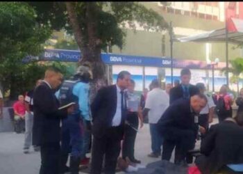 Hallan cuerpo sin vida de expolicía en una plaza de Barquisimeto