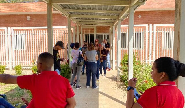 “El cáncer no espera”: Pacientes oncológicos tienen más de 17 días sin recibir radioterapias en Sucre