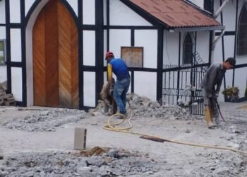 Echan pa´ atrás trabajo de “rehabilitación” que afectaba fachada de iglesia en la Colonia Tovar