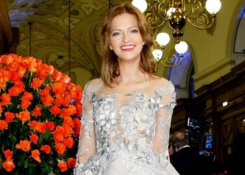 “Mi tatarabuelo lo habría aprobado”: una princesa alemana, la primera aristócrata en posar desnudita en Playboy (FOTOS)