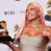 Karol G ganó su primer Grammy al mejor álbum de música urbana por “Mañana será bonito”
