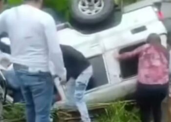 EN VIDEO: El rescate de una alcaldesa chavista tras sufrir un accidente vehicular en Táchira