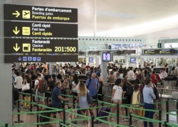 Alerta aeropuerto: avión presentó una fuga radiactiva que causó alarma
