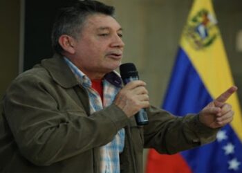Nicolás Maduro reemplazó a Francisco Torrealba por Alexis Corredor como ministro del Trabajo