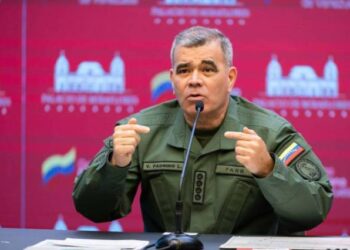 Padrino López afirma que la Fanb hace presencia “no hostil” en el Esequibo