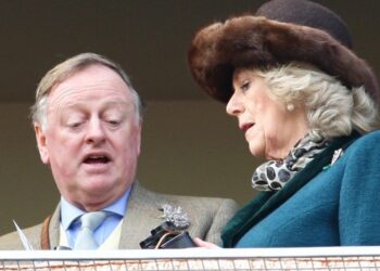 El exmarido de la reina Camilla, su gran apoyo en la sombra
