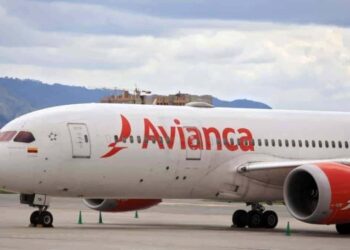 Avianca suspenderá una de sus conexiones a Venezuela por este motivo