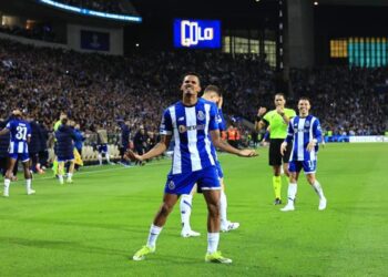 Porto consiguió triunfo in extremis sobre un Arsenal sin pólvora