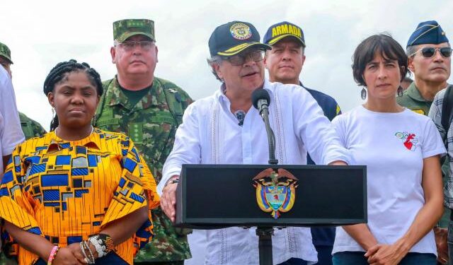 Petro denuncia una supuesta ruptura institucional para sacarlo del poder en Colombia