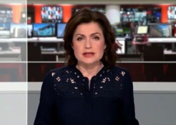 El momento en el que la BBC anunció que el rey Carlos III fue diagnosticado con cáncer (VIDEO)