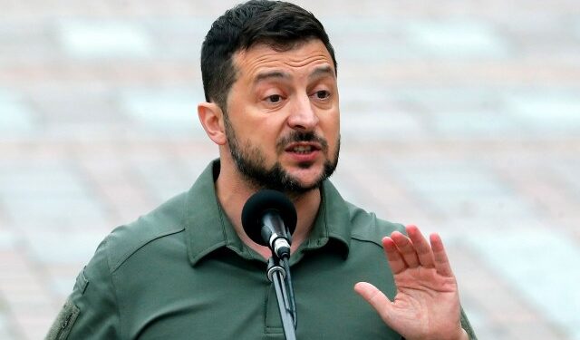 La victoria de Ucrania sobre Rusia “depende de ustedes”, dice Zelenski a aliados occidentales