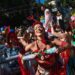 Coloridos maquillajes, disfraces originales y música todo el día: el carnaval ya inició en las calles de Río de Janeiro y promete poner “el Cielo en la Tierra”