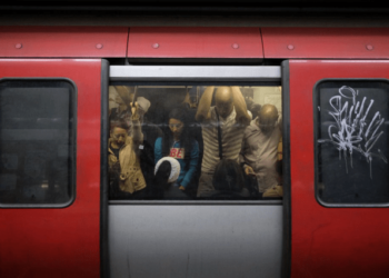 Video VIRAL: acalorado discurso de un predicador en el Metro de Caracas acabó en amenazas de “ojo por ojo”