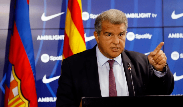 Laporta desvía la atención del “caso Negreira” y asegura que los árbitros “benefician al Real Madrid”