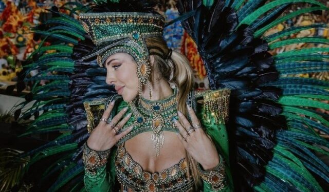 ¡Mírala! Corina Smith se lució en los Carnavales de Río de Janeiro