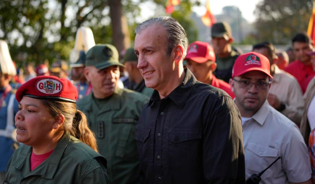 El País: Tareck El Aissami, el todopoderoso zar del petróleo de Venezuela lleva casi un año desaparecido