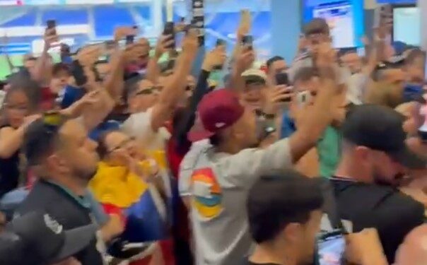Se prendió la samba en pleno estadio tras segundo triunfo de Venezuela en la Serie del Caribe (VIDEO)