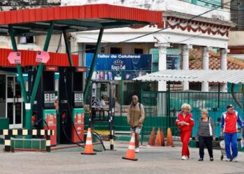 Le salió competencia a Corpoelec: estatal eléctrica cubana prevé apagones en 25 % de la isla