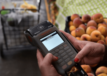 Empresas están pagando el equivalente al 70% de sus ganancias en impuestos, según economista