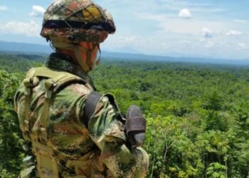 Un soldado colombiano asesina a dos de sus superiores y deja heridos a dos militares más