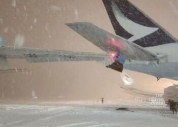 Las alas de dos aviones chocan en un aeropuerto japonés sin causar heridos