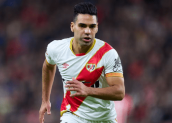 Radamel Falcao vivió conmovedor momento con hinchas venezolanos que le recordaron a su padre (VIDEO)