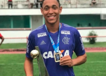 Condenan al Flamengo a pagar indemnización por muerte de futbolista en incendio en su sede