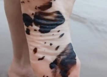 Oil spill in Anzoátegui State has affected the beaches of Lechería