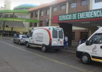 “Mamá está prendida fuego”: hombre discutió con su pareja y la roció con alcohol delante de su hijo