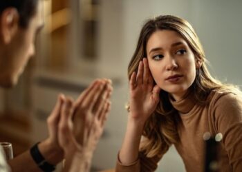 VIRAL: Encontró a su novio en una cita con otra mujer y su inesperada reacción sorprendió a todos (VIDEO)