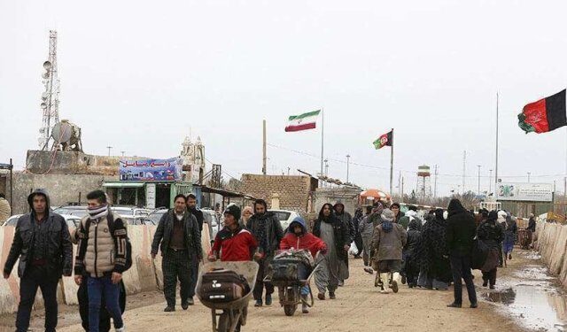 Irán estudia levantar un muro de hormigón en su frontera con Afganistán
