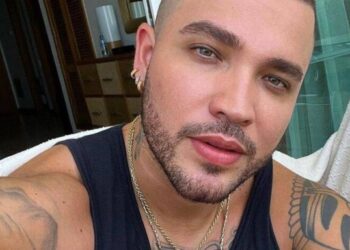 “No sé qué hacer”: Jessi Uribe “sudó frío” antes de subirse a su show en Caracas