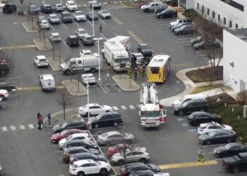 Peligro en Pensilvania: incidente con materiales tóxicos en una planta envió a medio centenar de personas al hospital