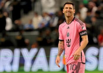 VIDEO: Organizó su cumpleaños en una “canchita” de fútbol y de invitado llegó Lionel Messi