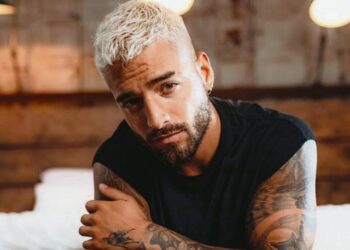 Maluma hizo una sesión de FOTOS en una bañera llena de dólares y en las redes lo destrozaron